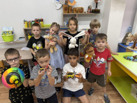 Прошла неделя «Игр и игрушек».